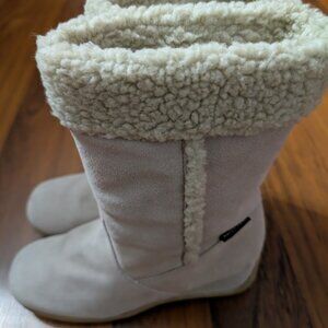 St. John’s Bay Suede Mid-Calf Faux Shearling Boots Beige White Women’s Size 8